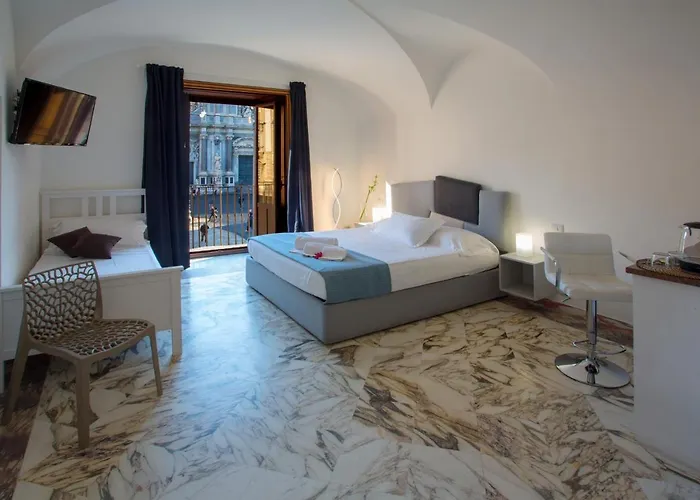 Le Del Duomo House 4* קטאניה